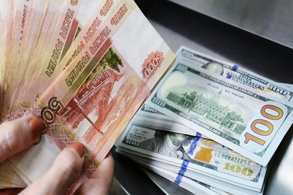 فرمان راه‌اندازی بورس ارز در دست بانک مرکزی/شرایط هنوز مهیا نیست
