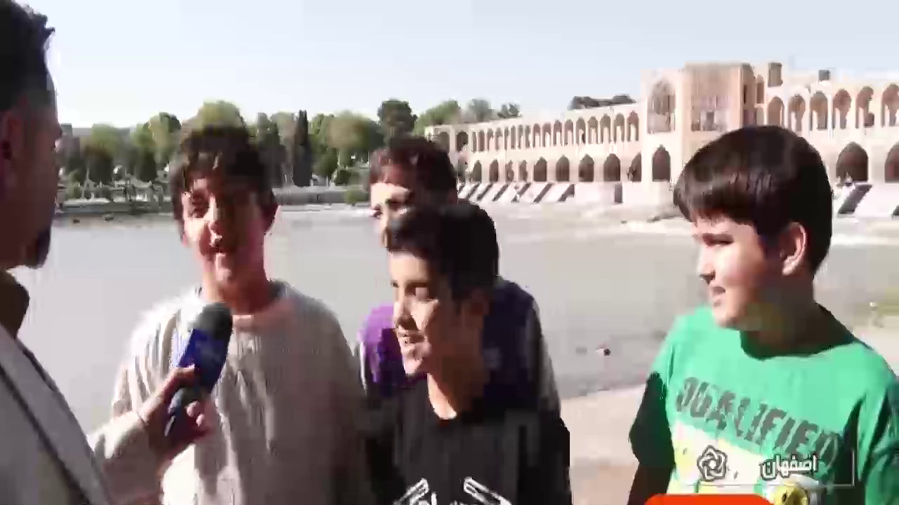 واکنش مردم اصفهان به حمله ریزپرنده‌های اسرائیلی + فیلم