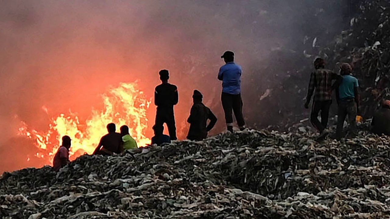 آتش‌سوزی شدید در پایتخت هند + فیلم