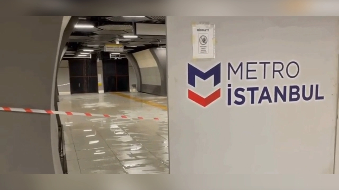 بارش باران در ایستگاه متروی استانبول + فیلم