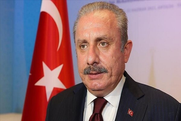 رئیس مجلس ترکیه به قزاقستان سفر کرد