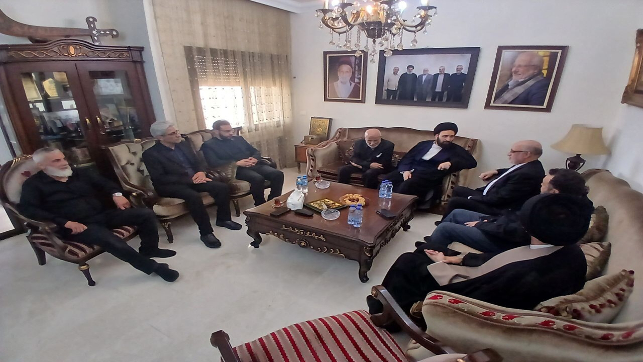 دیدار نوه امام راحل (ره) با خانواده شهید نصرالله در بیروت