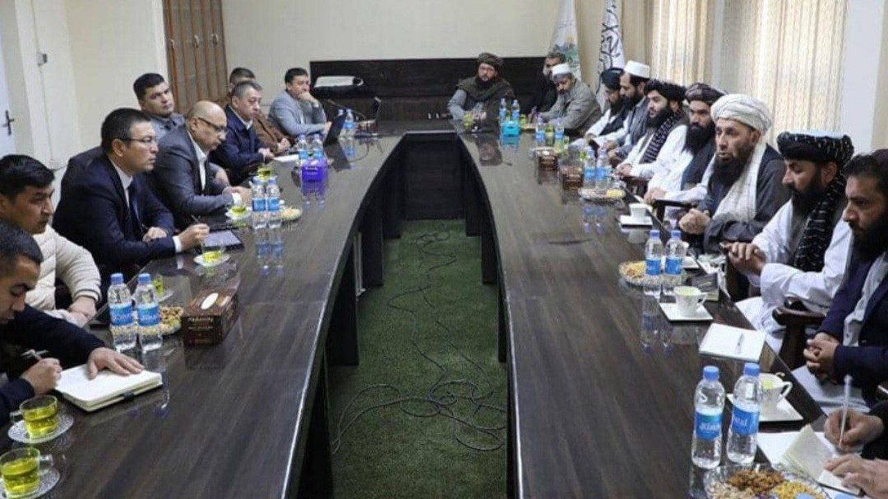 افزایش مبادلات به ۶۱۰ میلیون دلار؛ دیدار مقامات کشاورزی طالبان و ازبکستان در کابل برای توسعه همکاریها
