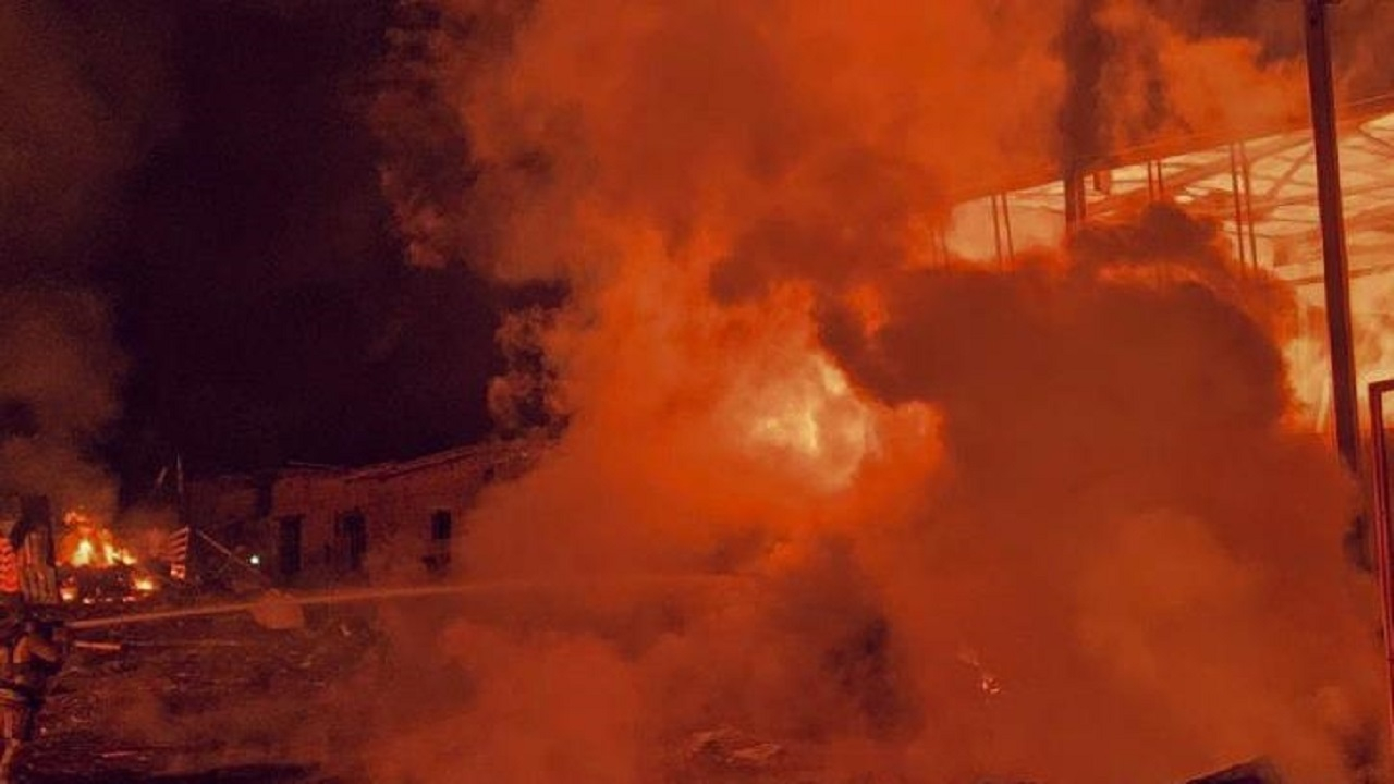 یک کشته در آتشسوزی بازاری در سن پترزبورگ