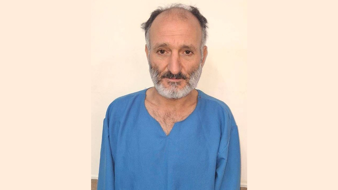 چهره سارق حرفهای داخل خودرو به دستور مقام قضایی برای شناسایی شکات احتمالی منتشر شد