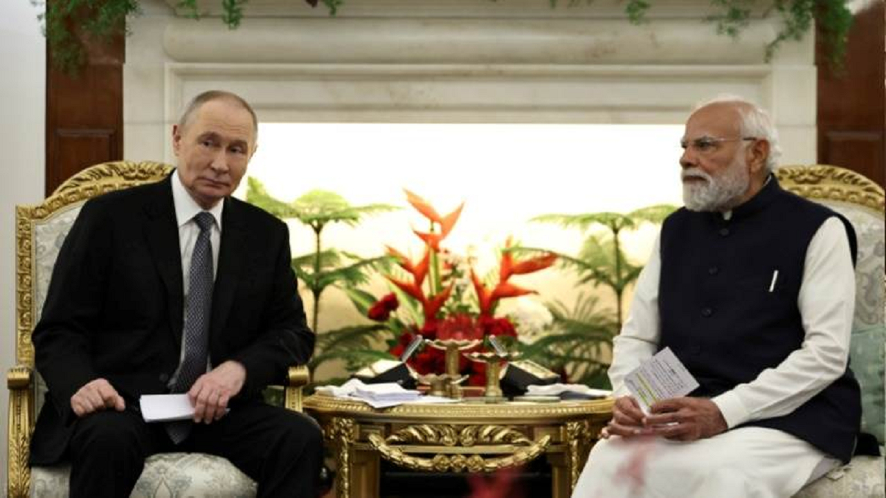 پوتین: روسیه آماده تامین «بدون وقفه» سوخت برای هند است