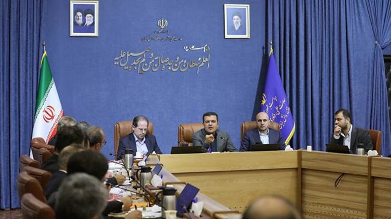 اجرای الگوی جدید حکمرانی علم و فناوری در شهرکهای صنعتی با ایجاد منطقههای فناورانه