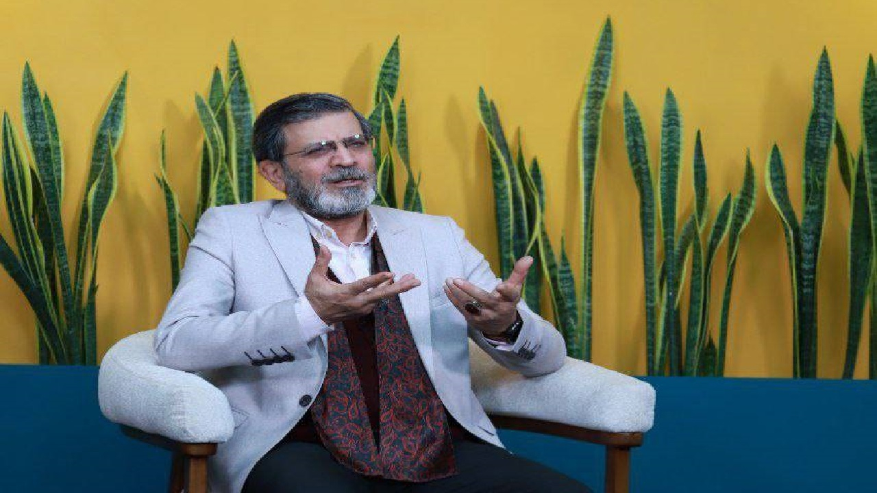 «دونقطه»؛ رقابتی تازهنفس برای ترویج زبان و ادبیات فارسی