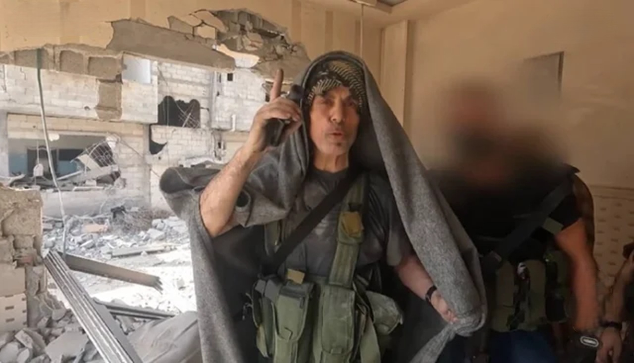 چگونه سادهترین پوشش، پیچیدهترین فناوری را شکست میدهد؟ + فیلم