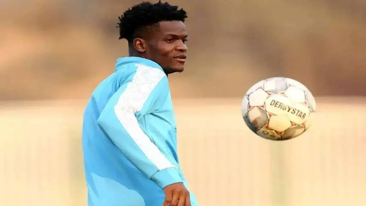 مدیر برنامه اندونگ علیه ادعای تاجر نیا سند رو کرد