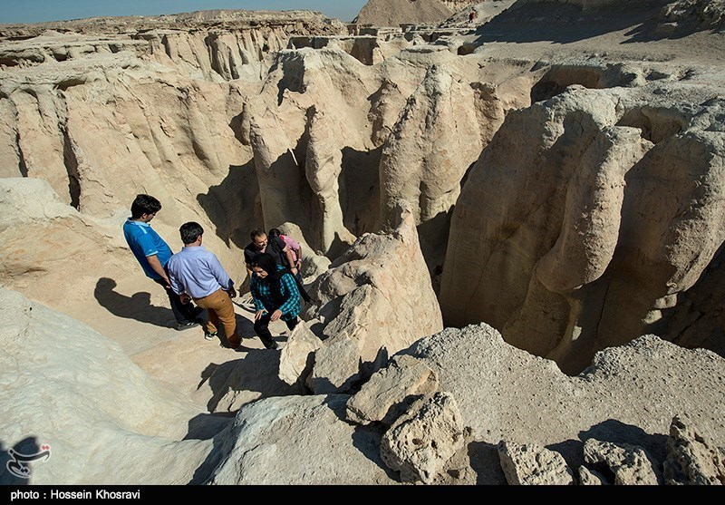 ارائه برنامه کاربردی ۲ زبانه ژئوپارک جهانی قشم به گردشگران