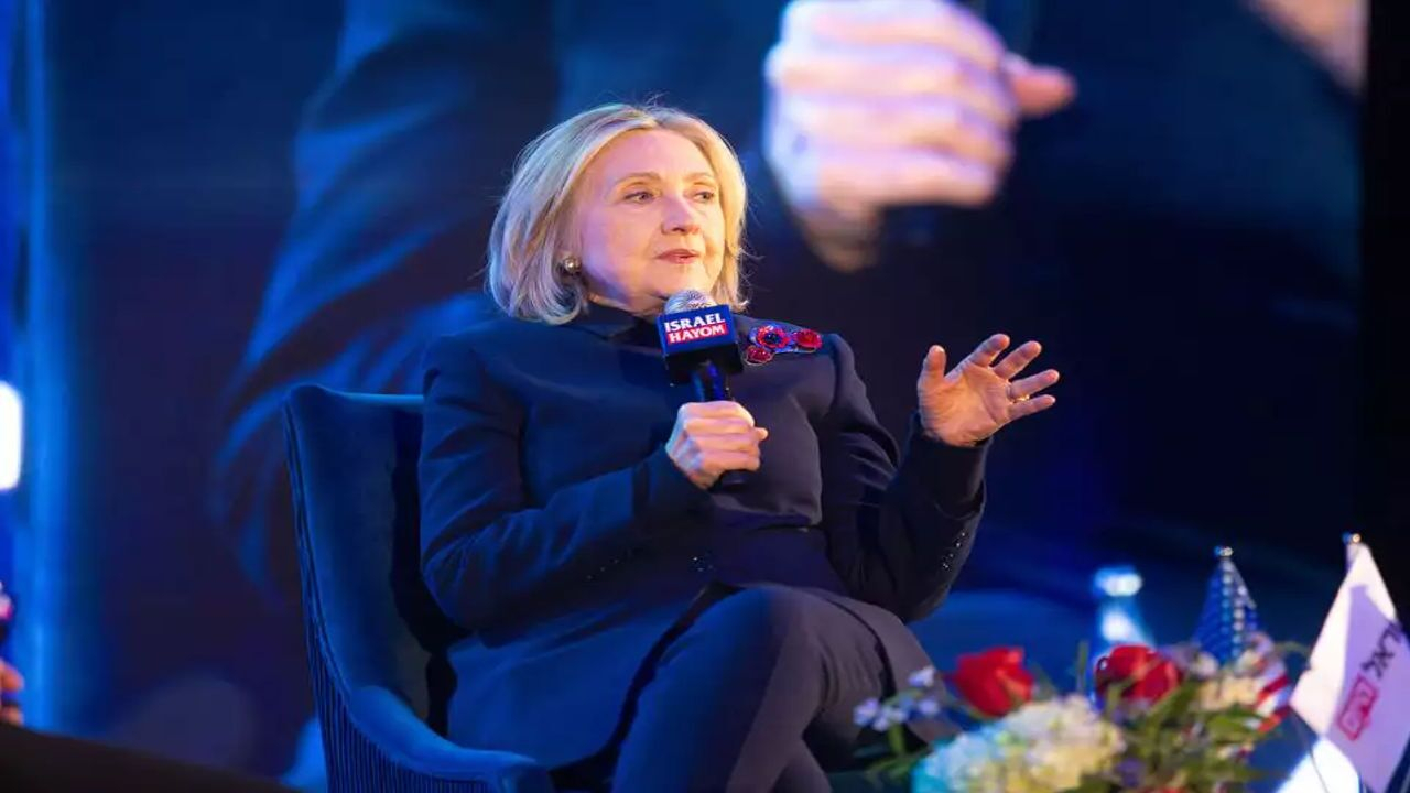 اعتراف کلینتون: اسرائیل بدترین تصویر جهانی را دارد