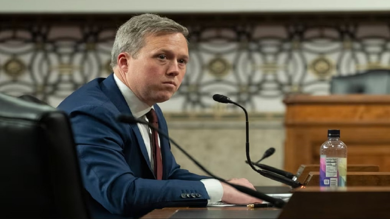 مذاکرات وزیر ارتش آمریکا با مقامات روس در ابوظبی