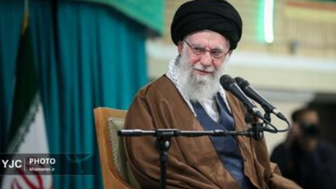 دیدار هزاران نفر از زنان و دختران با رهبر انقلاب