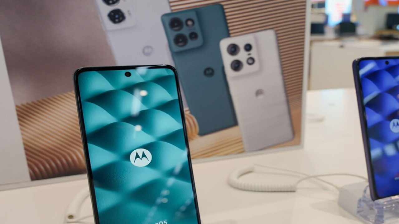 موتورولا یکی از بهترین گوشی‌های اندرویدی را معرفی کرد