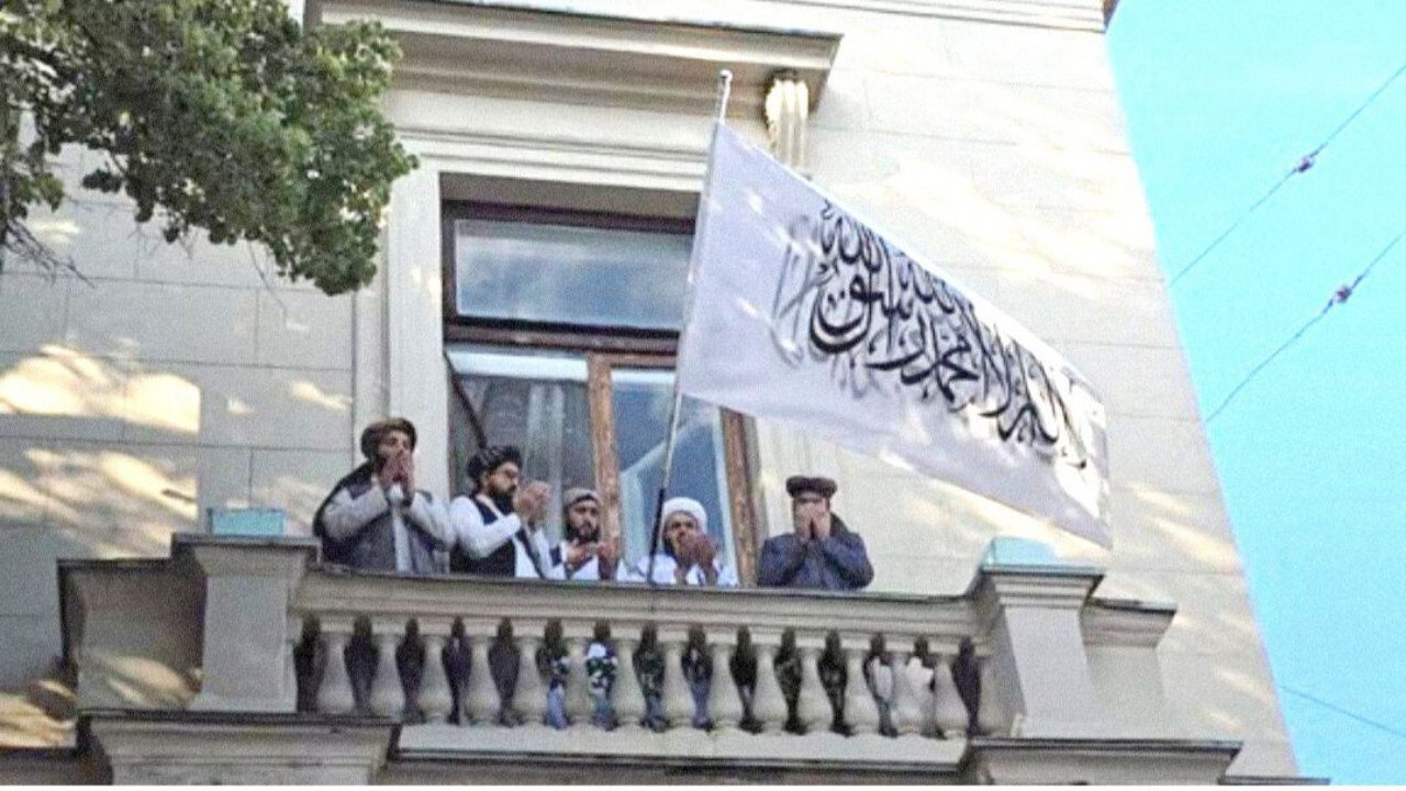 واکنش ها به به رسمیت شناختن طالبان توسط روسیه؛ دموکراسی در تزلزل