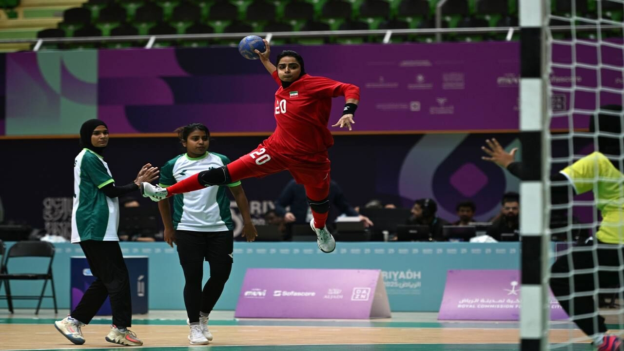 بازیهای کشورهای اسلامی؛ برتری تیم ملی هندبال زنان مقابل مالدیو