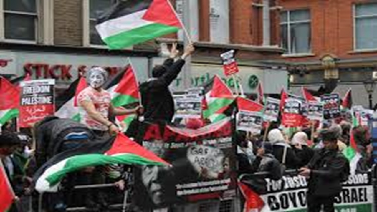 همبستگی مردم انگلیس علیه رژیم صهیونیستی + فیلم