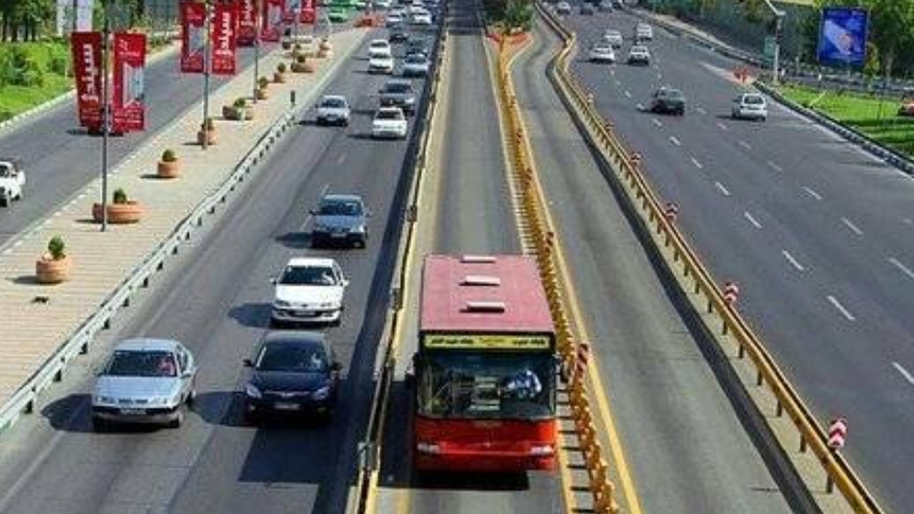 مترو و اتوبوس برای دو ماه دیگر رایگان ماند
