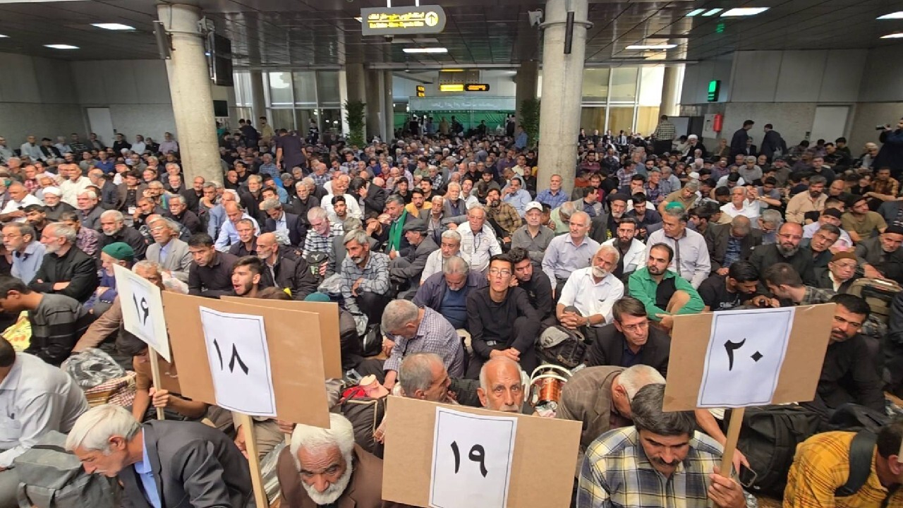اعزام کاروان «سفیران امام رئوف» از مشهد به قم + فیلم