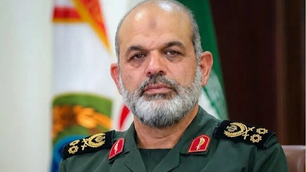 فرمانده کل سپاه: همدلی کمنظیر پدافند هوایی ارتش و سپاه معادلات دشمن را بیش از پیش بر هم میزند