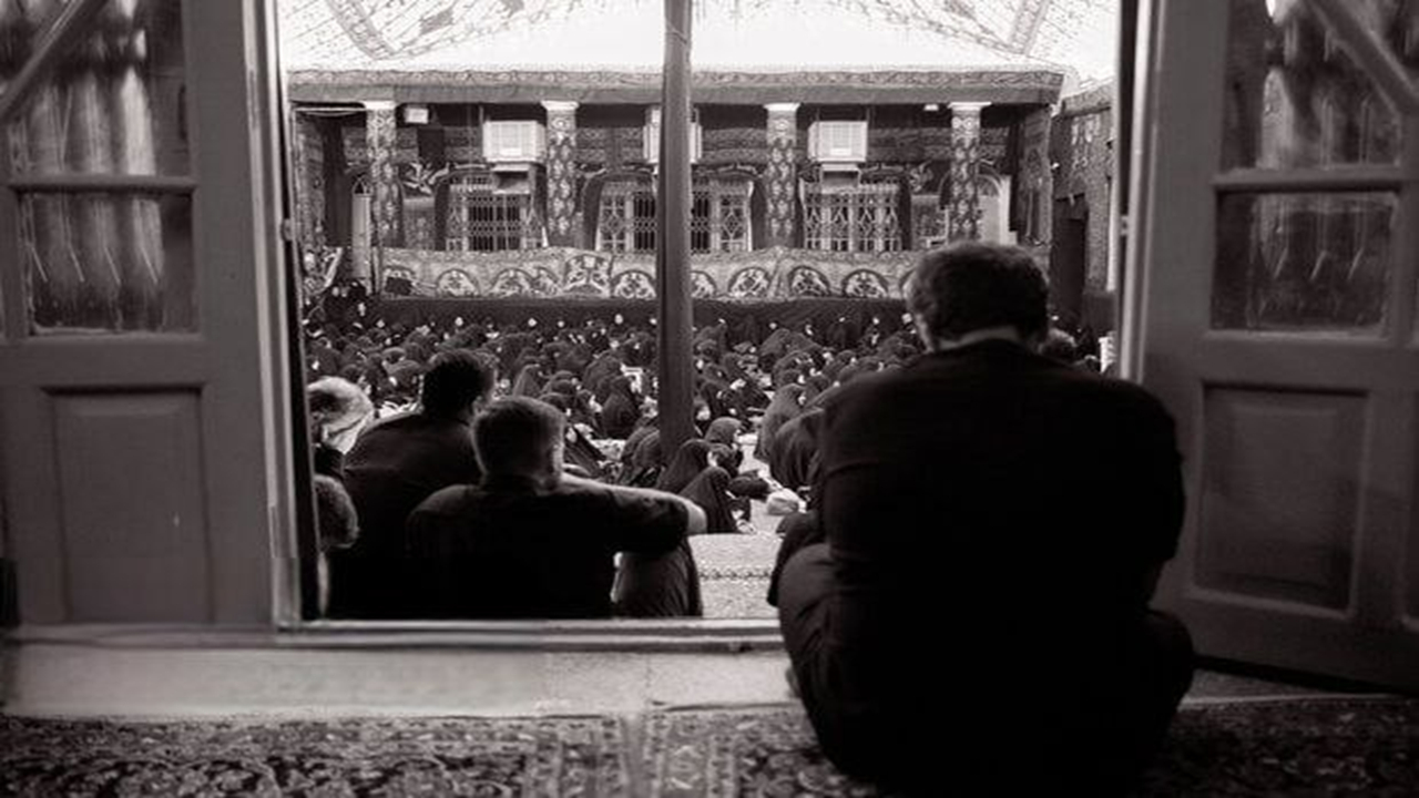 اینجا «دل‌ها» قرن‌هاست که در روضه می‌گریند!