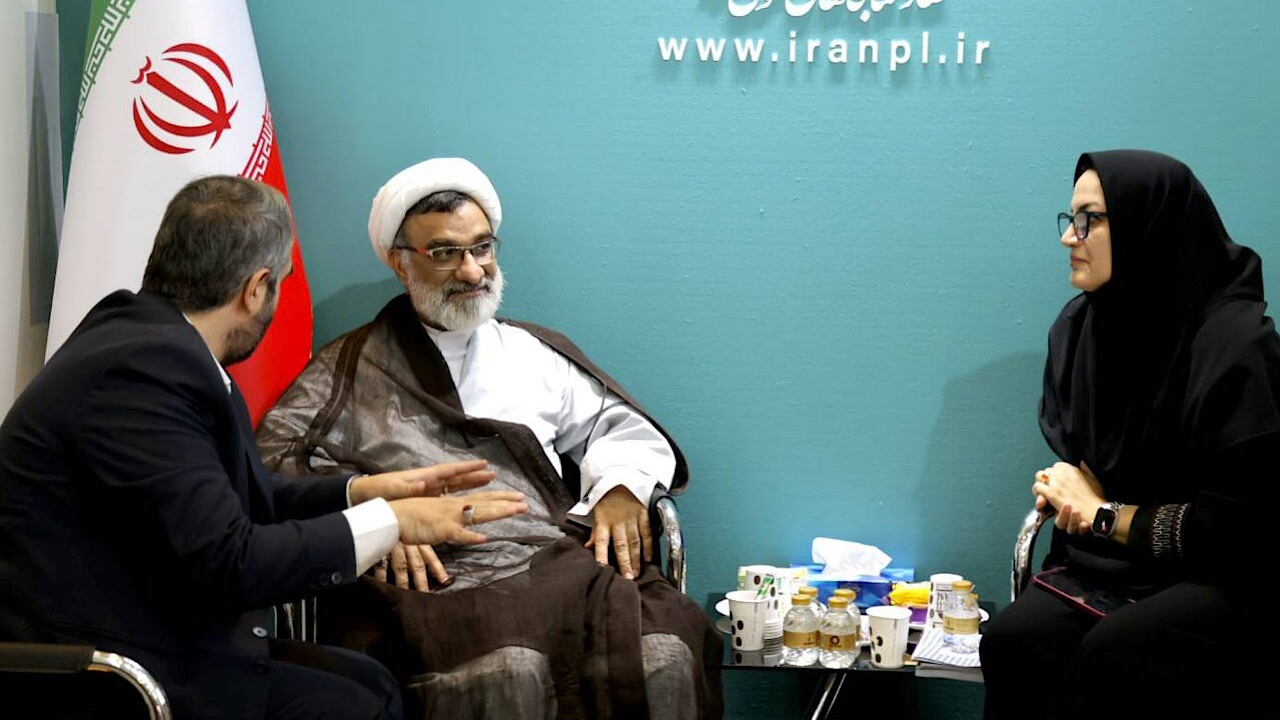 تأکید دبیر شورای عالی انقلاب فرهنگی بر نقش نهاد کتابخانهها در عدالت فرهنگی