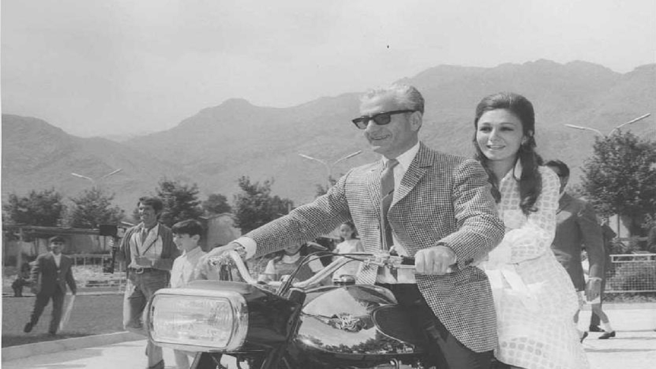 خریدهای عجیب در دربار پهلوی!