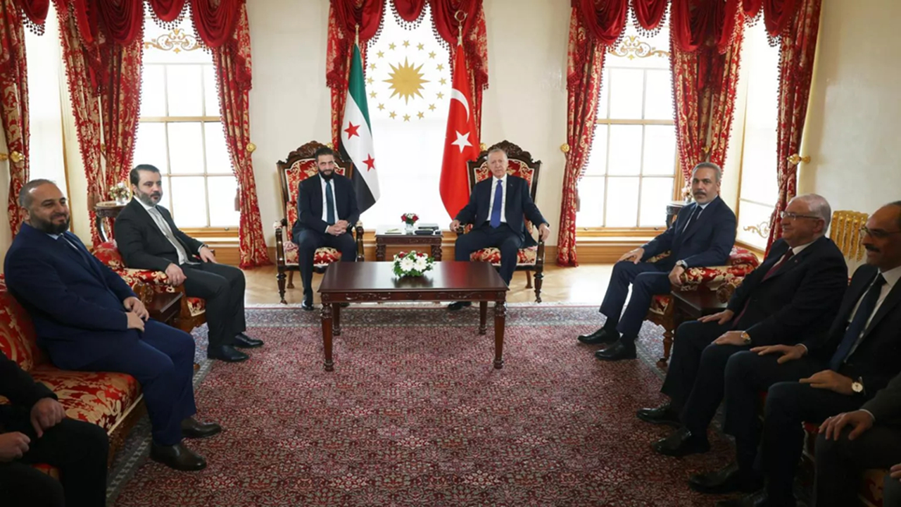 اردوغان در دیدار با الجولانی از لغو تحریمهای دمشق استقبال کرد