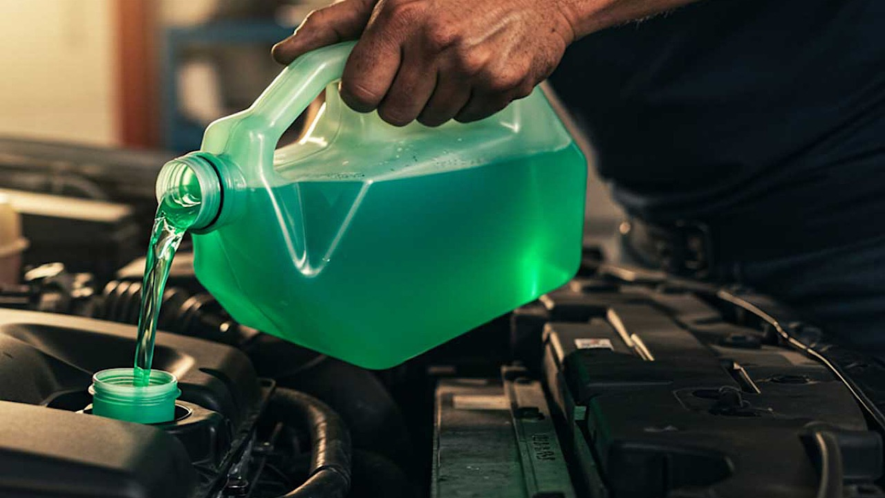 همه چیز درباره قیمت ضد یخ و عوامل تاثیرگذار بر آن