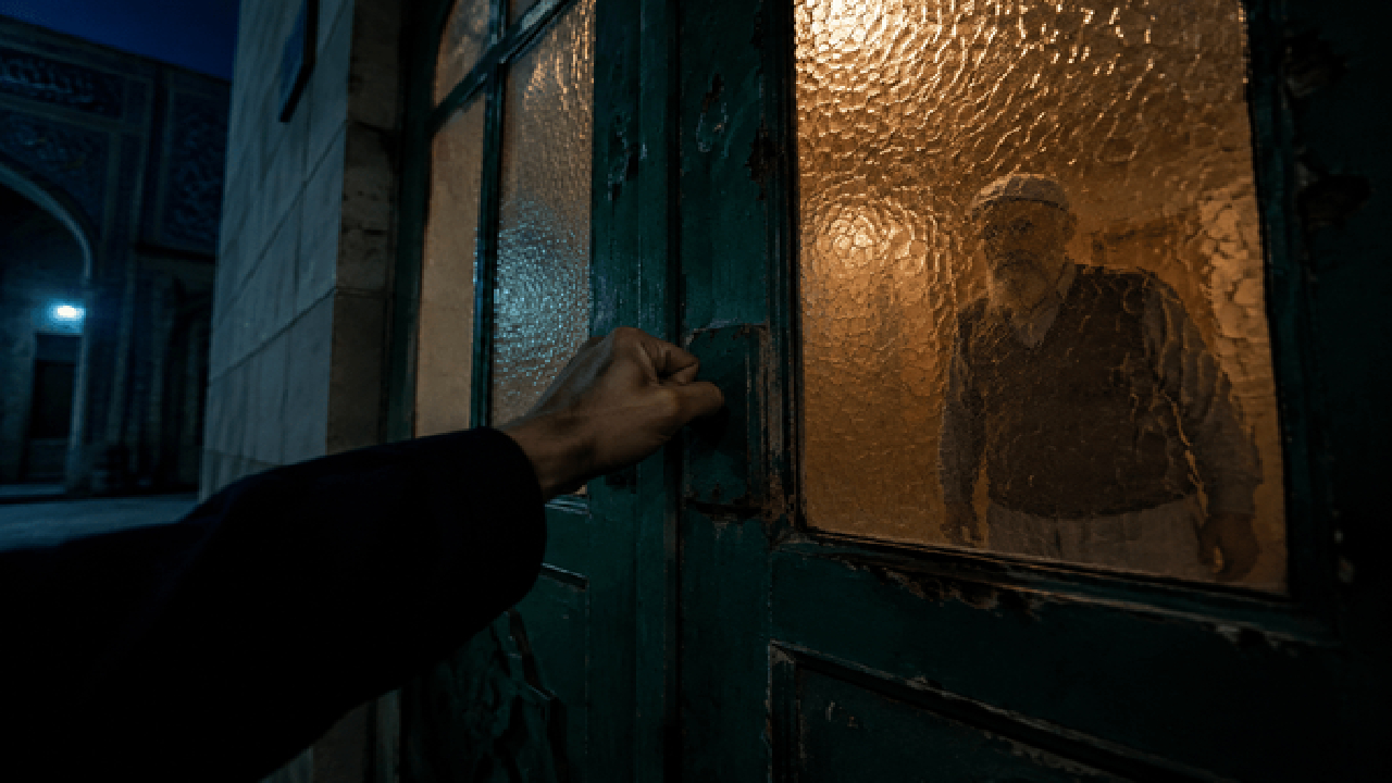 بلیت بهشت با بیدارکردن خادم مسجد در نیمهشب صادر نمیشود