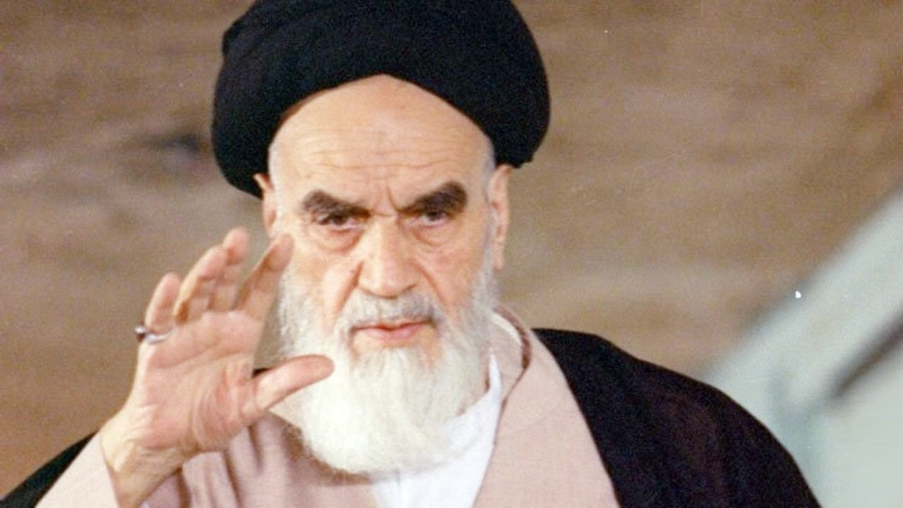 امام خمینی (ره) الگوی عملی امت واحده + فیلم