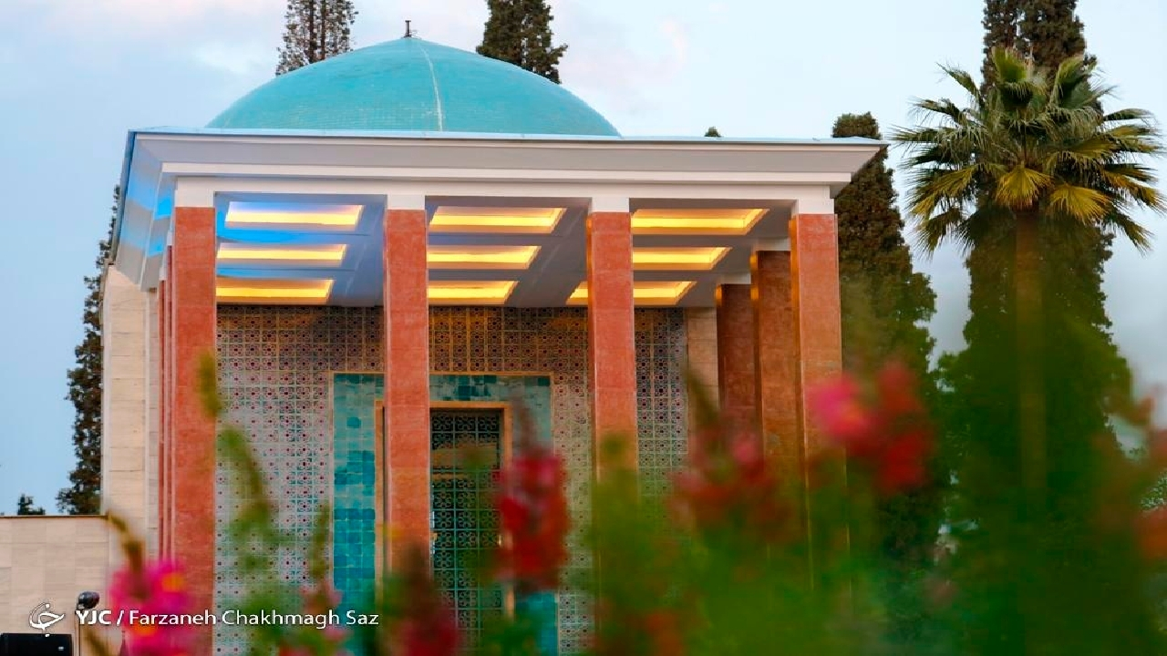 عدلی که در حکایت گم نیست؛ چرا سعدی هنوز آینه‌دار ماست؟
