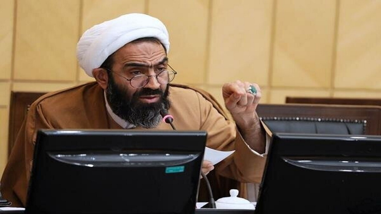 مسئولانی که وظیفه نظارت و توزیع محصولات دامی را به درستی انجام نمیدهند، مجرم هستند