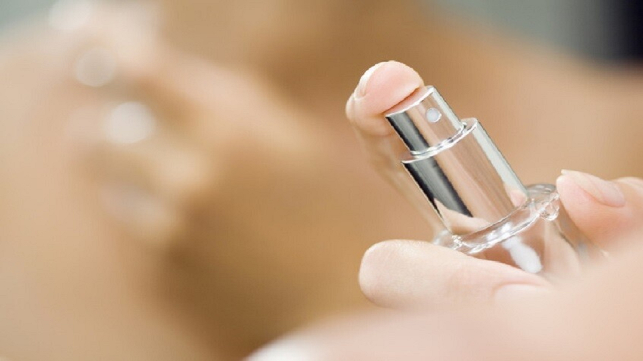 مواد تشکیل دهنده عطر که باعث درماتیت آلرژیک می‌شوند