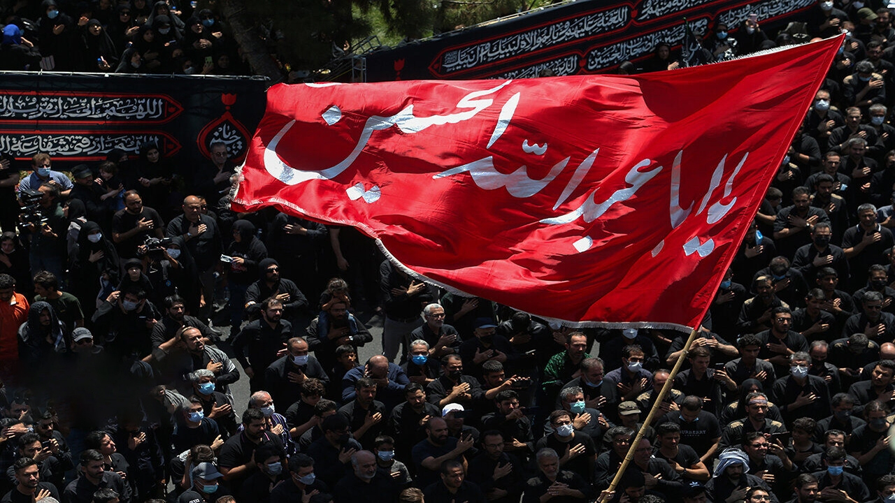 تهران در روز عاشورا؛ همه شهر عزادار و سوگوار است