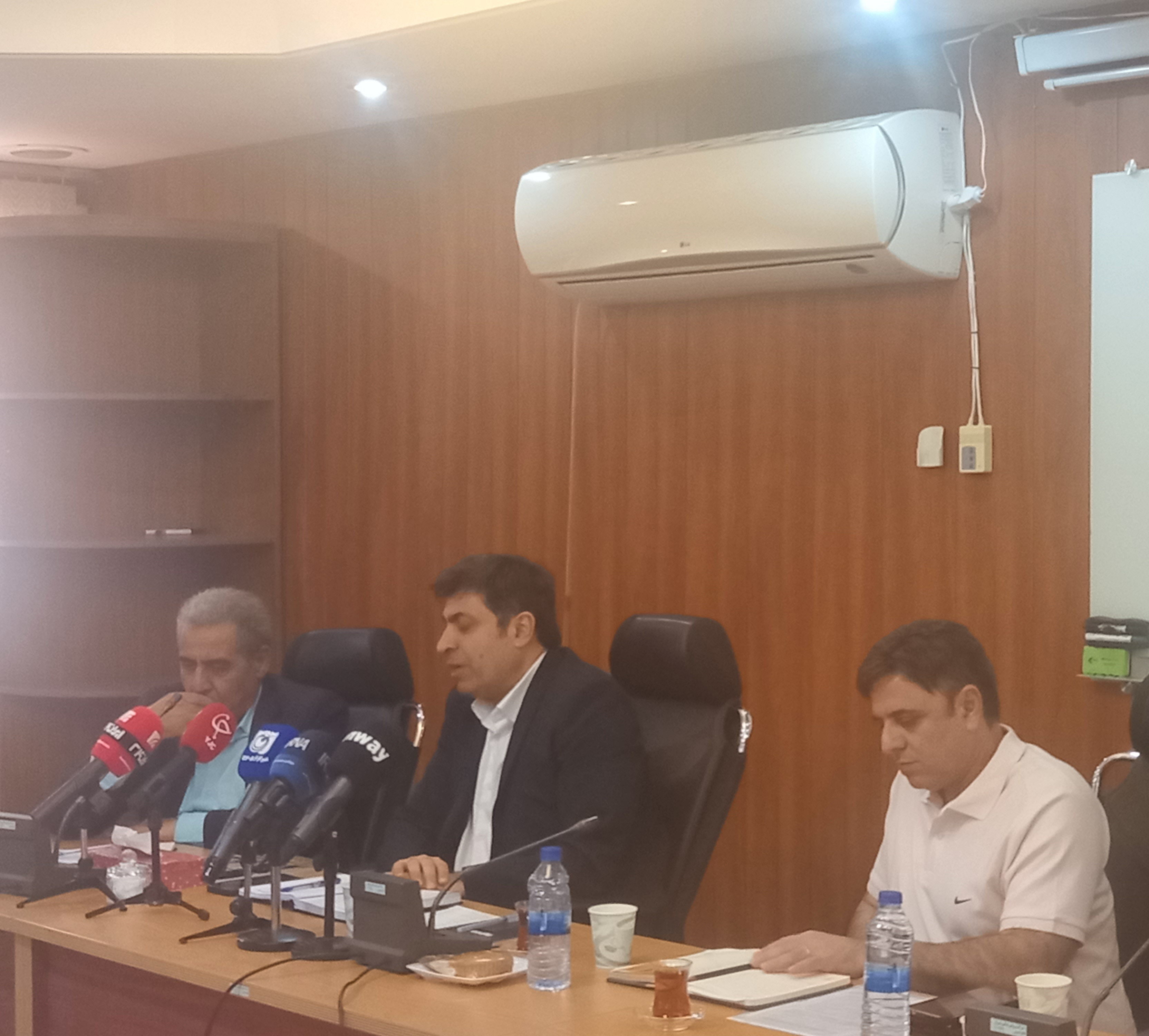 درخواست اختصاص سهمیه سوخت به یخچالهای متوقف در مرز/خواب هر کامیون روزانه ۳۰ میلیون تومان هزینه دارد