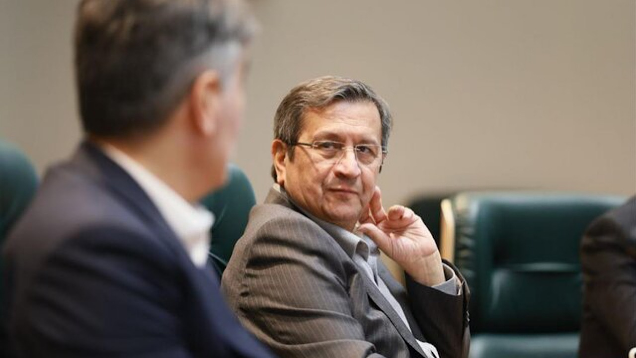 عبدالناصر همتی رئیس کل بانک مرکزی شد