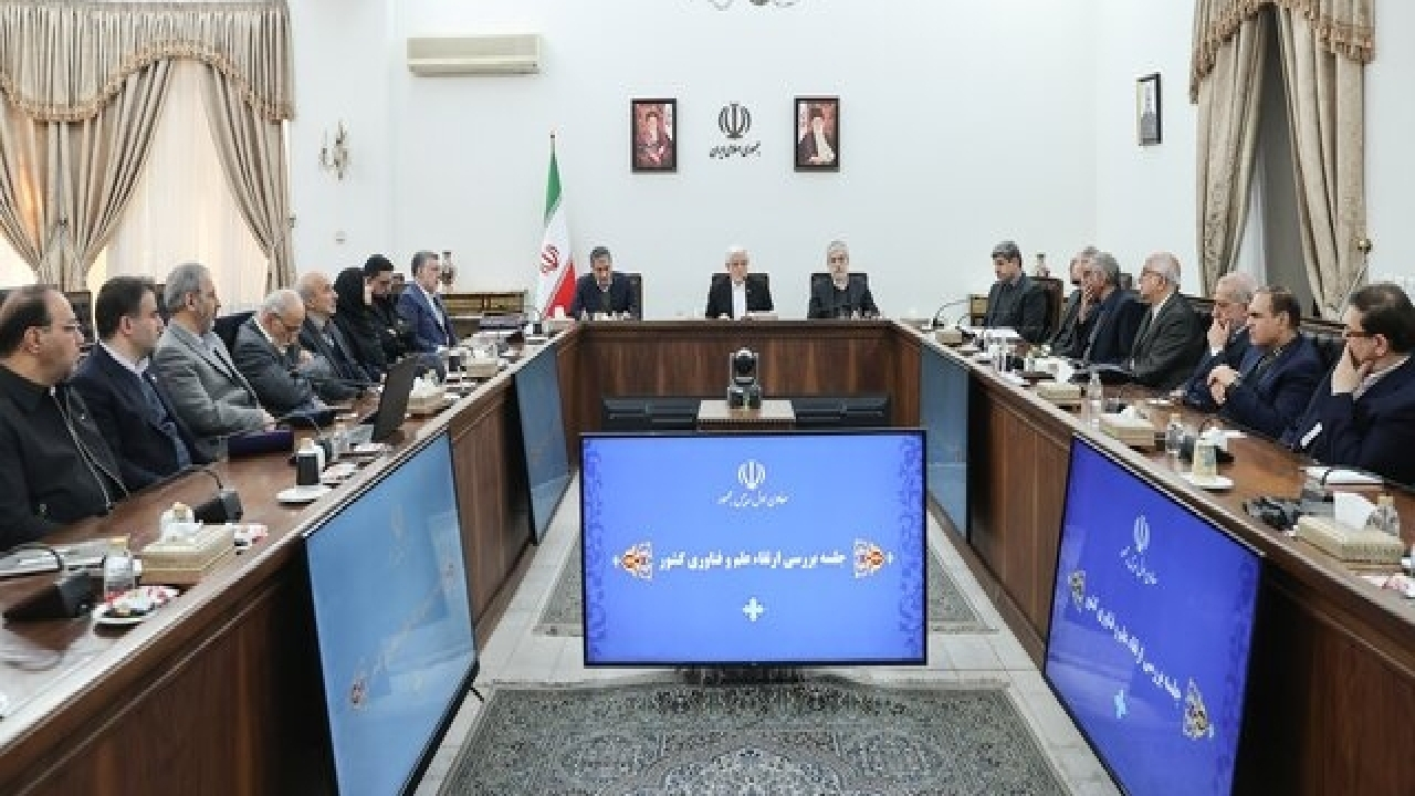 عارف: در صورت تکرار اشتباه، دشمن پاسخ محکم‌تری دریافت خواهد کرد