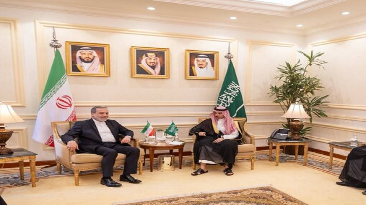عراقچی با وزیر امور خارجه عربستان دیدار و گفتوگو کرد