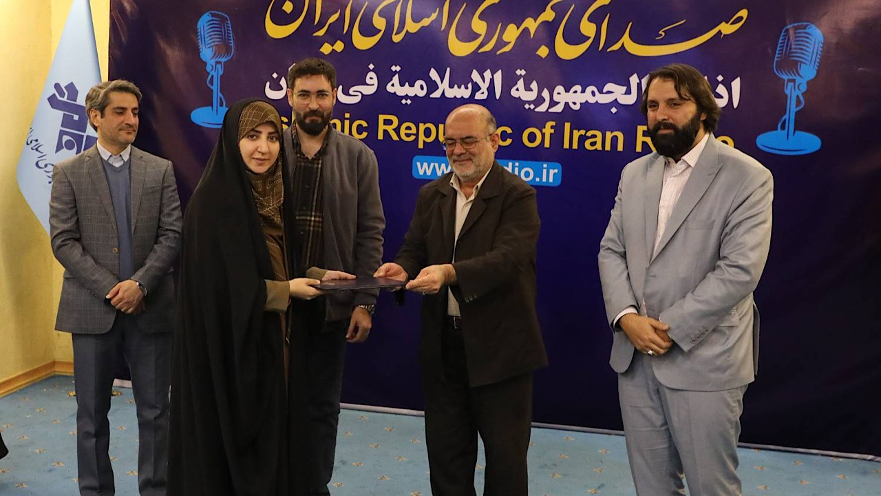 انتشار نسخه صوتی دو کتاب «تب ناتمام» و «خانوم ماه» با هنرمندی صداپیشگان مطرح