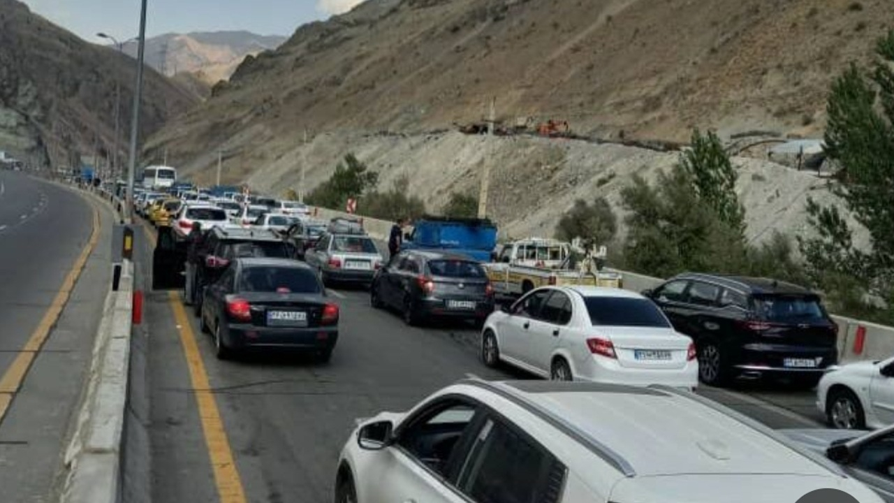 ترافیک سنگین در جاده چالوس/ جادههای شمالی بدون مداخلات جوی و سایر محورها روان است
