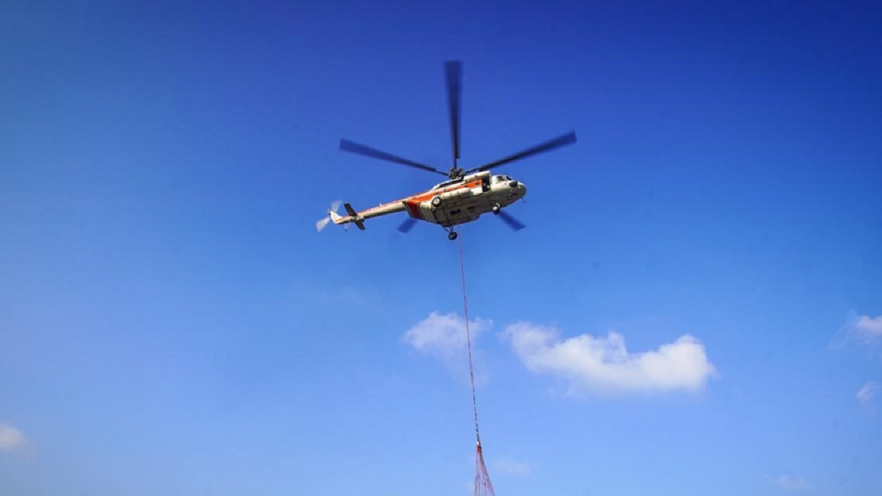 برای اطفا حریق جنگل الیت بالگردهای هلال احمر چند ساعت پرواز کرد؟ + فیلم