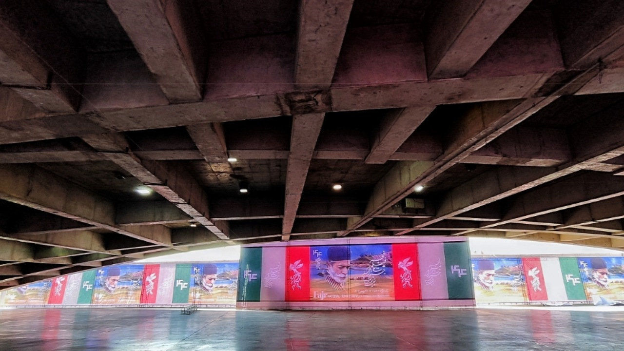 برنامه نمایش فیلمها در سه سینما