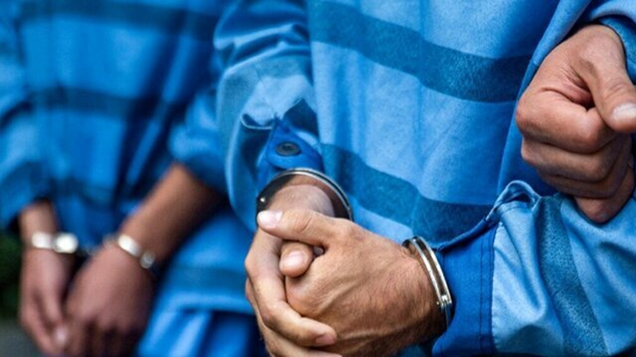 اعترافات عجیب یک سارق + فیلم