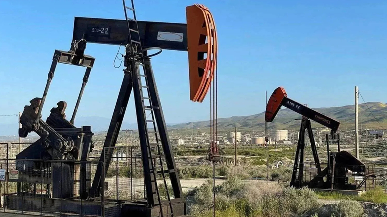 جهش بیش از دو درصدی قیمت نفت در پی تشدید تنشهای منطقهای