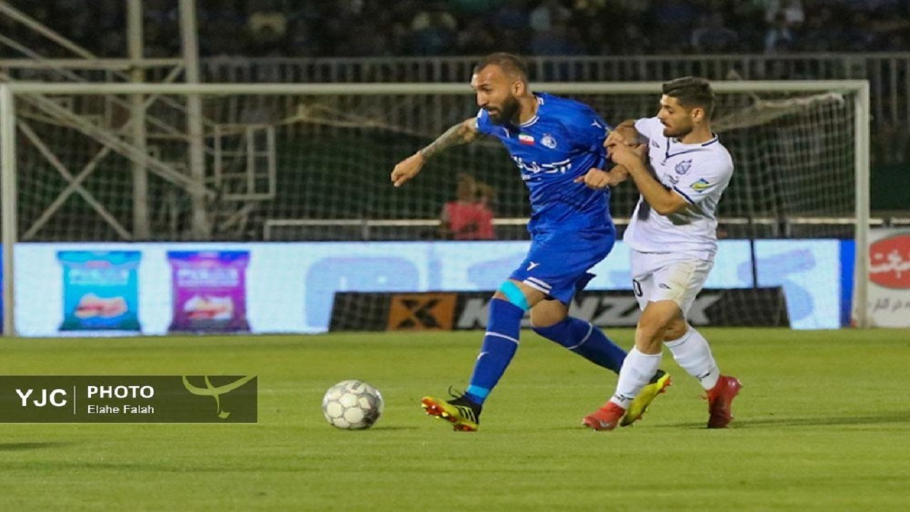 عمری: قراردادم را فردا با پرسپولیس تمدید میکنم