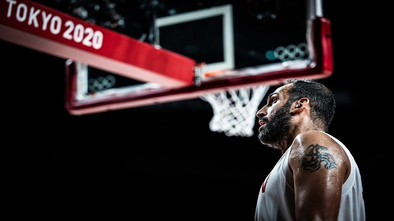 بمب نقلوانتقالات بسکتبال ایران؛ حامد حدادی استقلالی شد