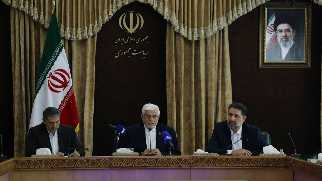 عارف: دشمن پس از شکست نظامی به‌دنبال فروپاشی اجتماعی از مسیر فشار اقتصادی است