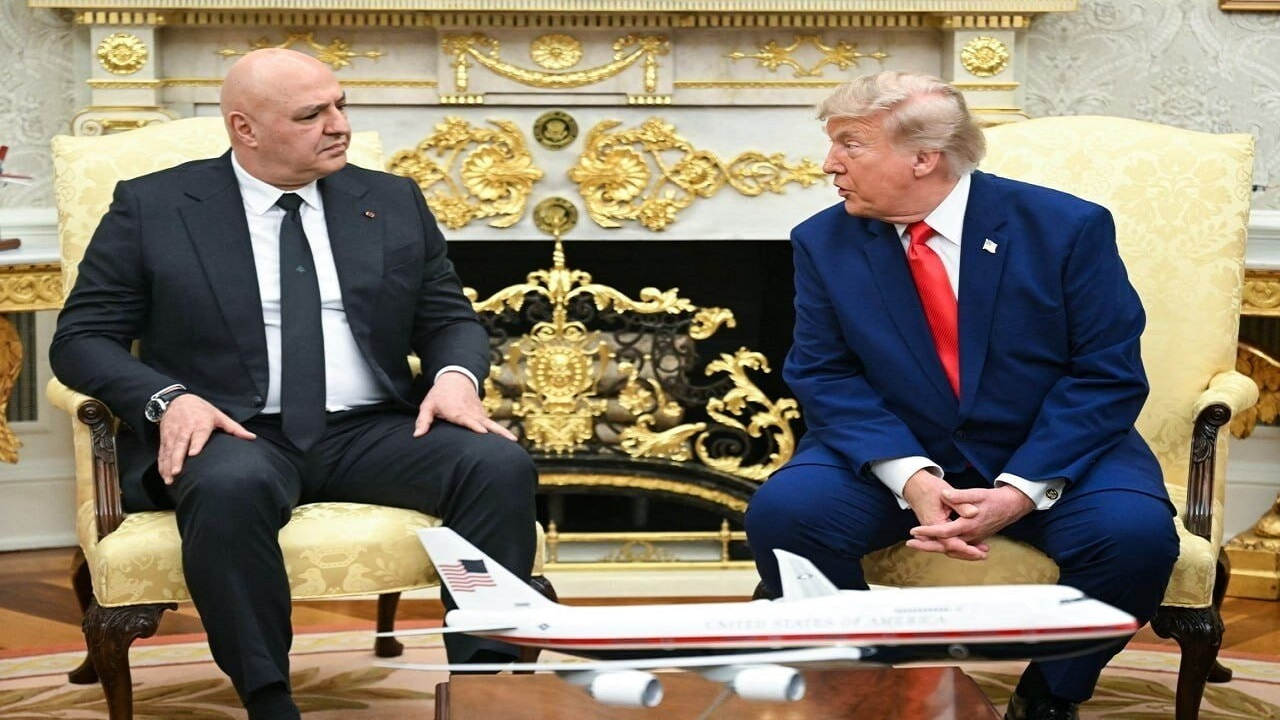 ادعای ترامپ: اگر اتفاقی در باب المندب بیفتد با آن برخورد میکنیم/ مذاکرات با ایران در جریان است